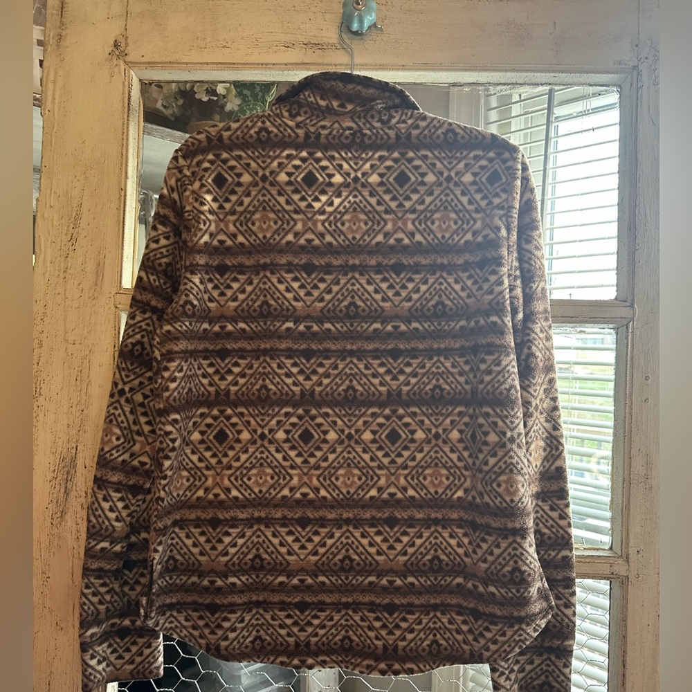 Maurices | Brown and Cream Aztec fleece - Picture 6 of 6